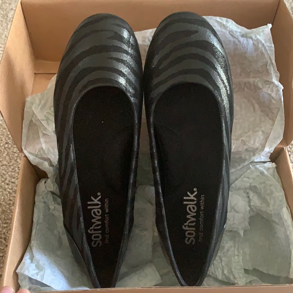 New softwalk black zebra print design shoes